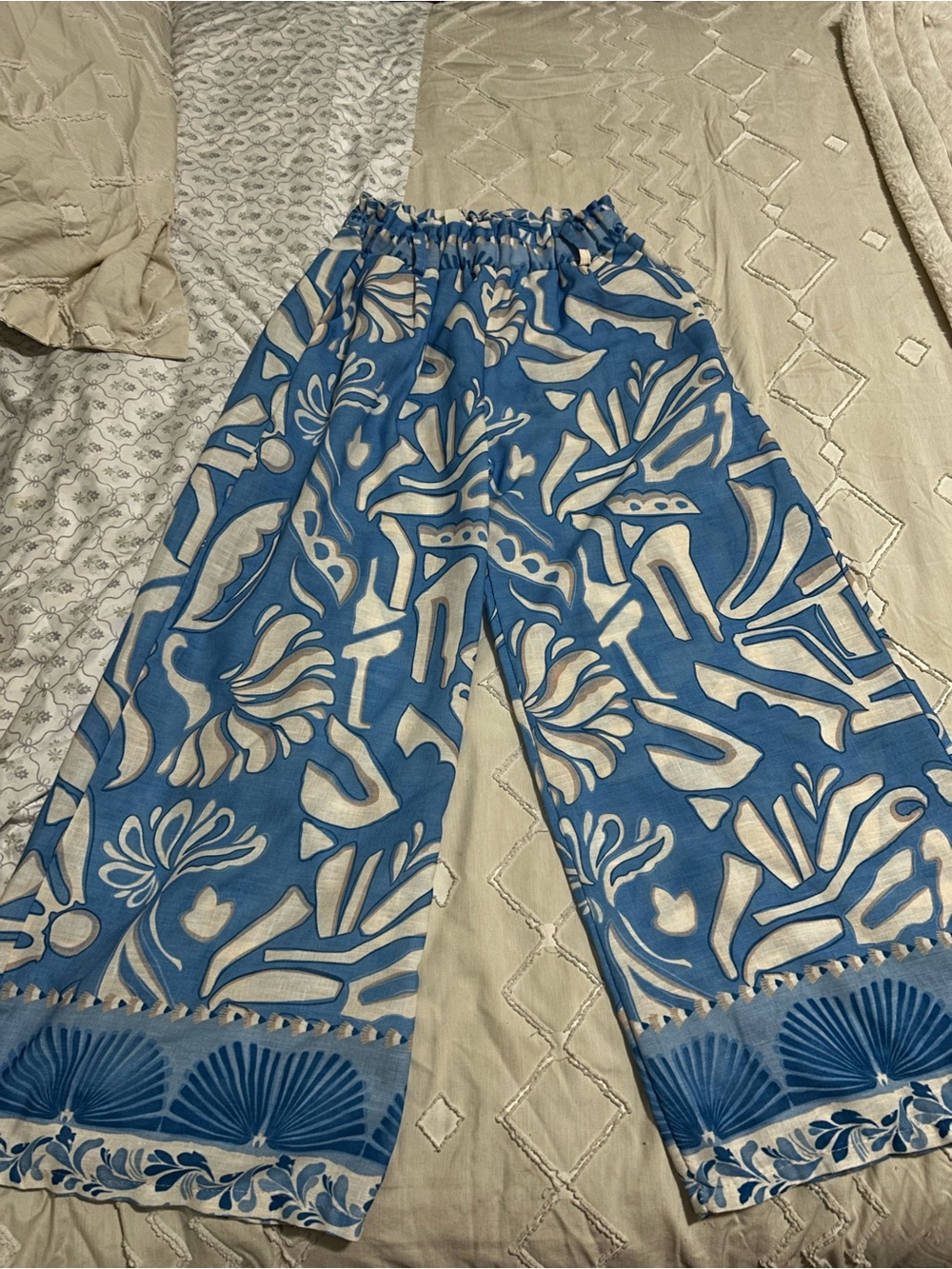 Blue Floral-Print Wide-Leg Pants with Decorative Hem
